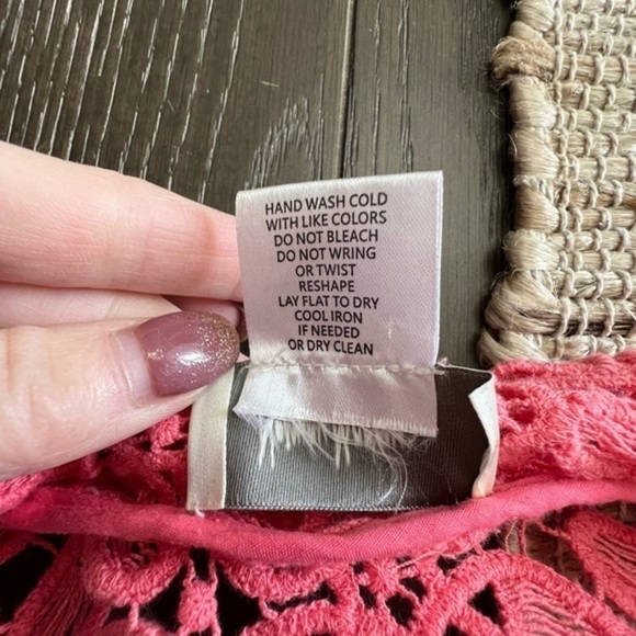 Neiman Marcus exclusive lace open jacket. - Picture 4 of 12